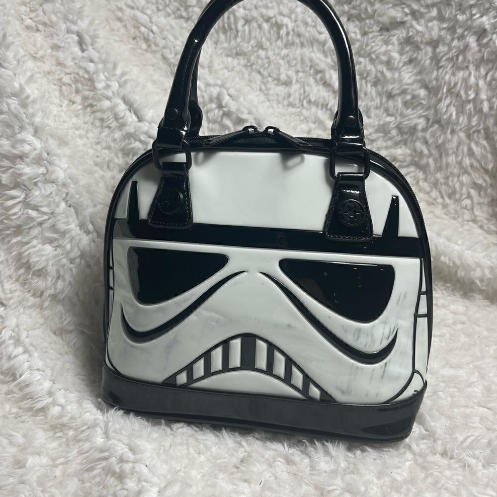 LOUNGEFLY STAR WARS STORMTROOPER SMALL DOME SATCHEL BLACK &WHITE PATENT.